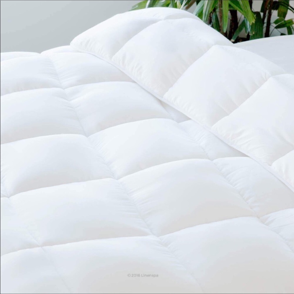 🎀 NEW Down Alternative Quilted Comforter 🎀 - Picture 3 of 4